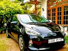 Toyota AQUA S GRADE 2014 Car