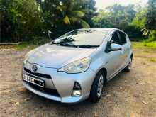 Toyota Aqua S Limited 2012 Car