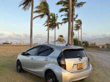 https://riyasewana.com/uploads/toyota-toyota-aqua-2012415522383.jpg