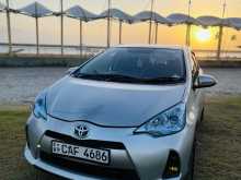 Toyota AQUA S LIMITED 2013 Car
