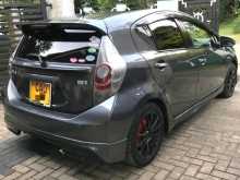 https://riyasewana.com/uploads/toyota-toyota-aqua-2013-2416560212192.jpg