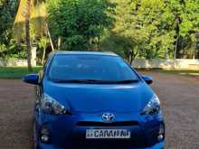 Toyota Aqua S Lmitted 2014 Car