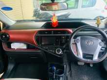 https://riyasewana.com/uploads/toyota-toyota-aqua-2015-2422490912434.jpg