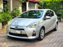 https://riyasewana.com/uploads/toyota-toyota-aqua-26735584862.jpg