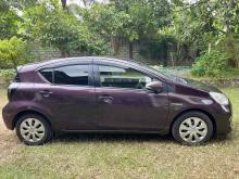 https://riyasewana.com/uploads/toyota-toyota-aqua-2823505724482.jpg