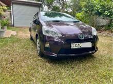 https://riyasewana.com/uploads/toyota-toyota-aqua-2823505724531.jpg