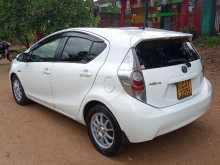 https://riyasewana.com/uploads/toyota-toyota-aqua-291653514672.jpg