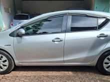 https://riyasewana.com/uploads/toyota-toyota-aqua-3010225422033.jpg