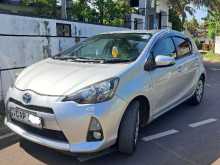 https://riyasewana.com/uploads/toyota-toyota-aqua-51147174342.jpg