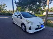 https://riyasewana.com/uploads/toyota-toyota-aqua-61135345003.jpg