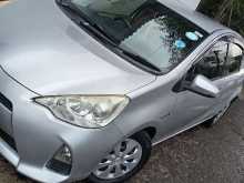 Toyota Aqua S Limited 2012 Car