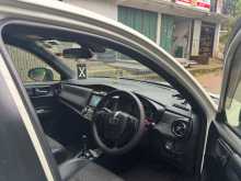 https://riyasewana.com/uploads/toyota-toyota-axio-2016-2221035312104.jpg