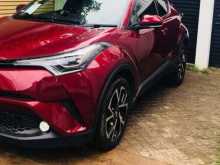 Toyota CHR NGX50 2017 SUV