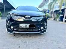 Toyota CHR NGX50 2017 SUV