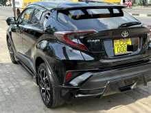 https://riyasewana.com/uploads/toyota-toyota-chr-2017-412111012502.jpg