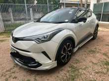 Toyota CHR NGX 10 2018 SUV