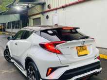 https://riyasewana.com/uploads/toyota-toyota-chr-2019-2119344312802.jpg