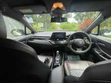 https://riyasewana.com/uploads/toyota-toyota-chr-24122421246.jpg