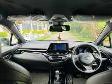 https://riyasewana.com/uploads/toyota-toyota-chr-24122421675.jpg