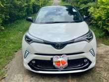 Toyota CHR NGX10 2018 SUV