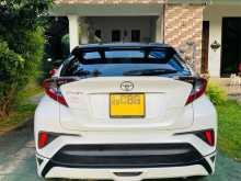 https://riyasewana.com/uploads/toyota-toyota-chr-818403022043.jpg