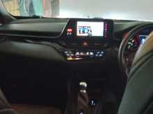 https://riyasewana.com/uploads/toyota-toyota-chr-91323424873.jpg