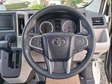 https://riyasewana.com/uploads/toyota-toyota-commuter-30384317586.jpg