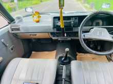 https://riyasewana.com/uploads/toyota-toyota-corolla-1985-2912435812684.jpg