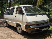 Toyota CR27 1990 Van