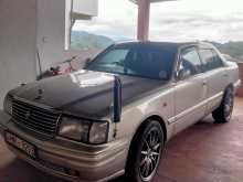 Toyota Crown 2000 Car