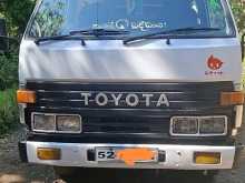 Toyota Dyna 1987 Van