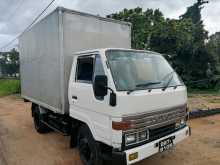 Toyota Dyna BU66 CLOSE 1995 Lorry