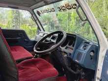 https://riyasewana.com/uploads/toyota-toyota-dayana-201019544503.jpg