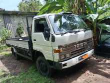 Toyota Dyna 1985 Lorry