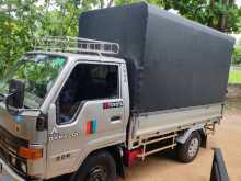 Toyota Dyna 1990 Lorry