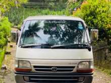 Toyota Dolphin Super Gl Convert 2001 Van