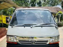 Toyota Dolphin 119 1997 Van