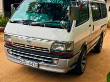 Toyota Dolphin LH102 Short 1997 Van