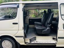 https://riyasewana.com/uploads/toyota-toyota-dolpin-299470317096.jpg