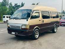 Toyota Dolphin LH129 1990 Van