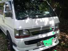 Toyota Dolphin 113 1992 Van