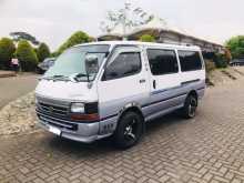 Toyota Dolphin LH113 Long 1990 Van