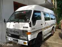 Toyota Dyna High Roof 1992 Van