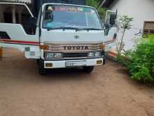 https://riyasewana.com/uploads/toyota-toyota-dyna-1993-1117490112042.jpg