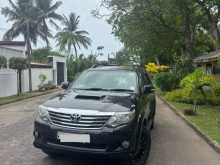 Toyota Fortuner 2013 SUV