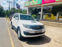 Toyota FORTUNER V GRADE 2013 SUV
