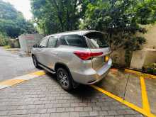 https://riyasewana.com/uploads/toyota-toyota-fortuner-2016-1111125912144.jpg