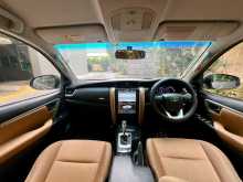 https://riyasewana.com/uploads/toyota-toyota-fortuner-2016-1111125912232.jpg