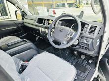 https://riyasewana.com/uploads/toyota-toyota-gdh-1619305624603.jpg
