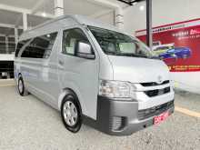 https://riyasewana.com/uploads/toyota-toyota-gdh-2024-2611411412031.jpg